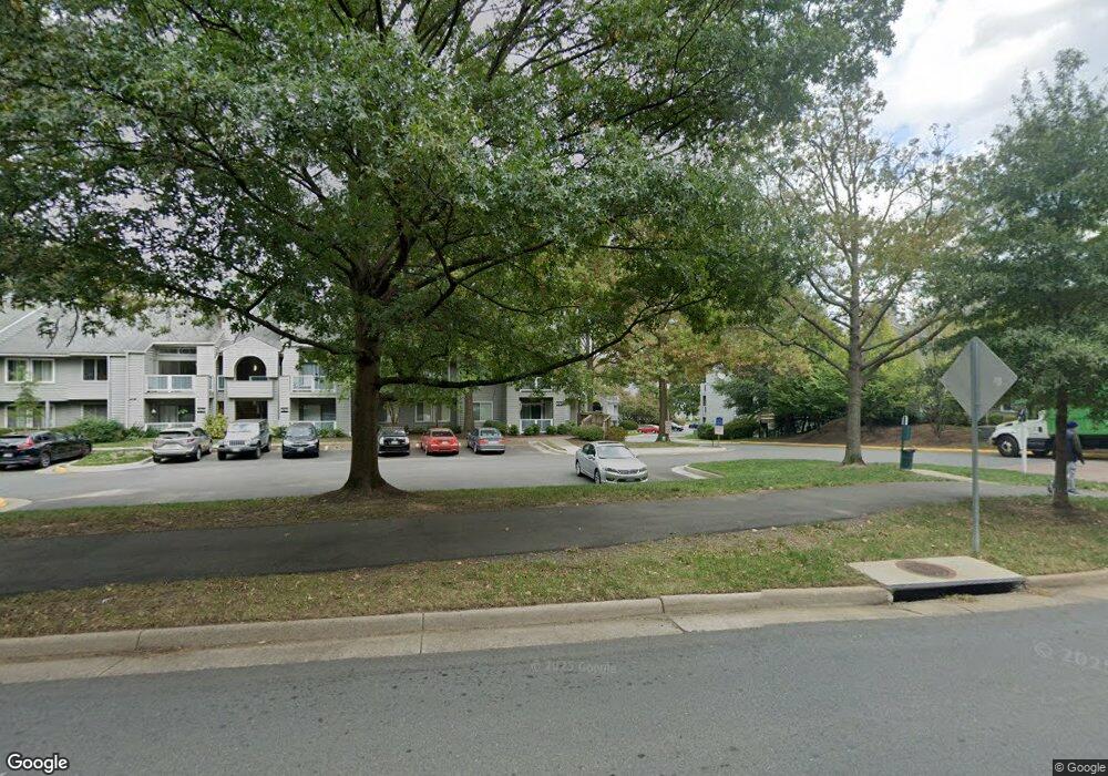 11719-B Summerchase Cir, Reston, VA 20194 - photo 1