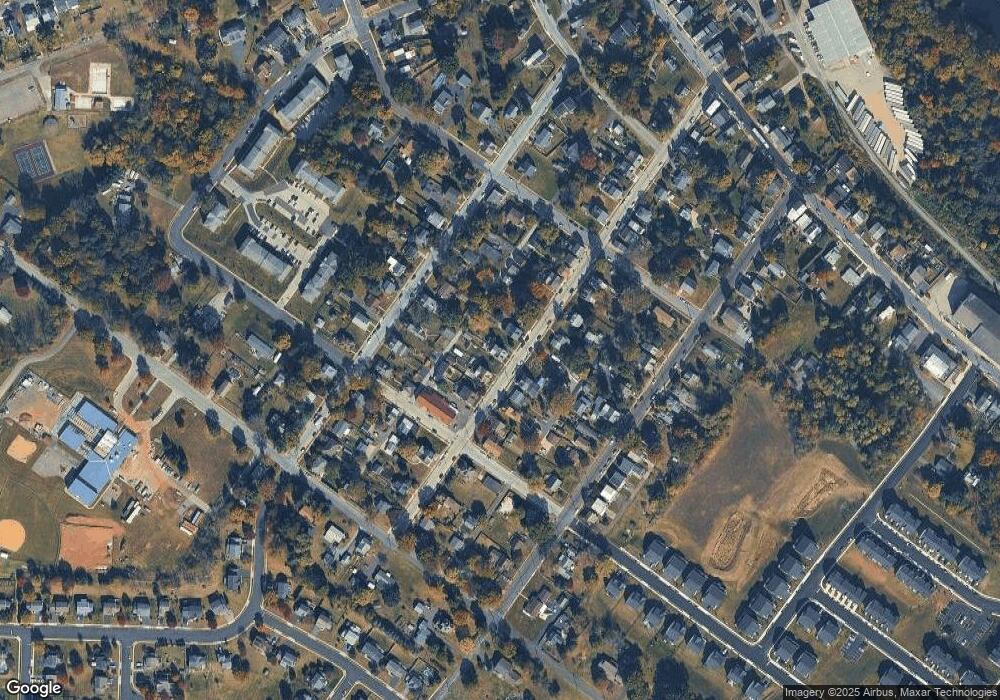 309 Walnut St, Spring City, PA 19475 - photo 1