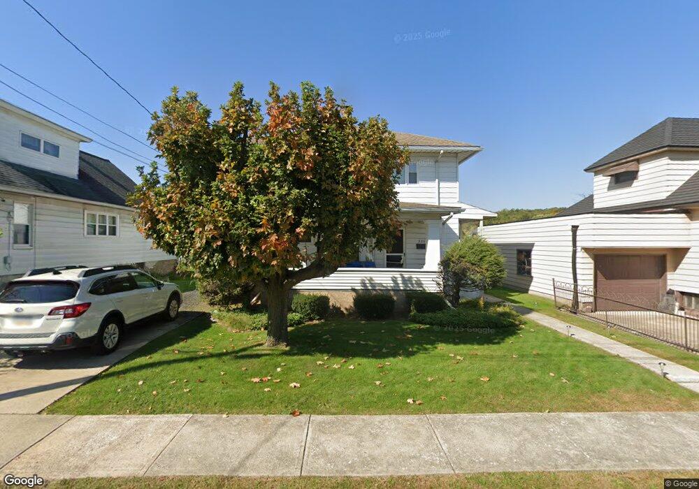 226 Center St, Dupont, PA 18641 - photo 1