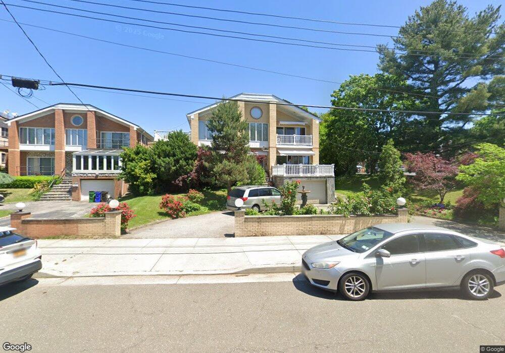 3915 234th St, Little Neck, NY 11363 - photo 1