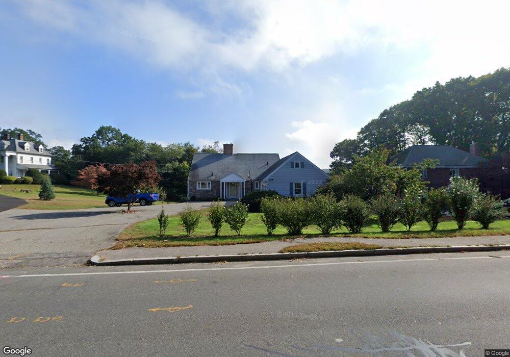 429 Mystic St, Arlington, MA 02474 - photo 1