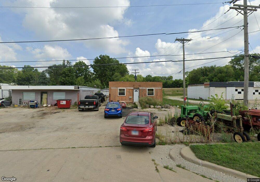 5801 W Plank Rd, Peoria, IL 61604 - photo 1