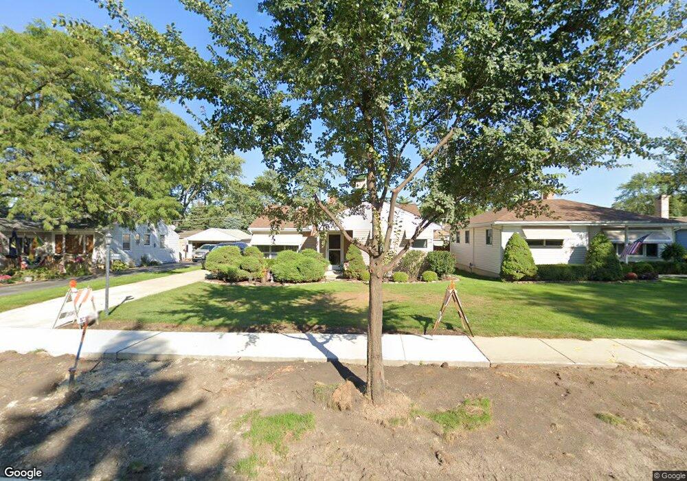 2355 Cedar St, Des Plaines, IL 60018 - photo 1