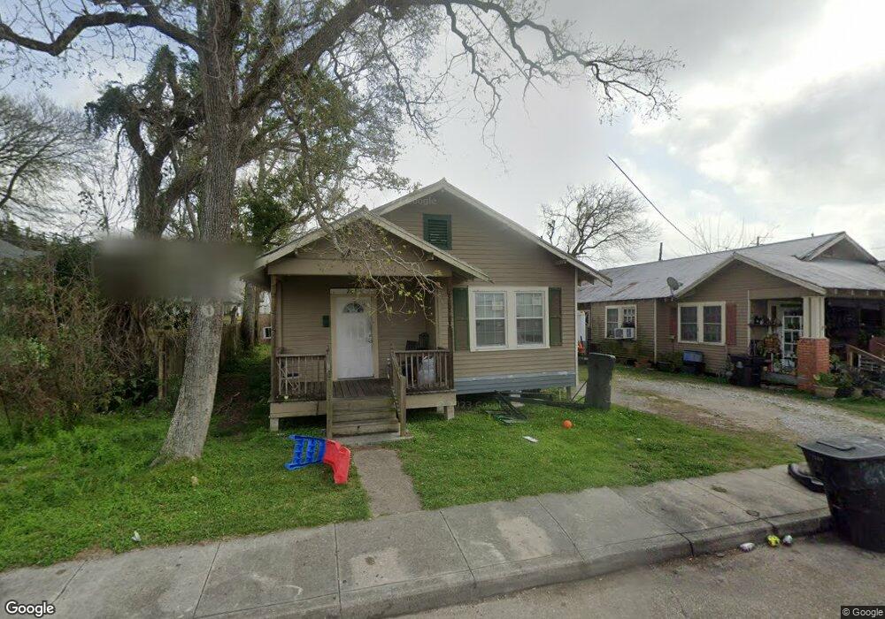209 Columbus St, Houma, LA 70360 - photo 1