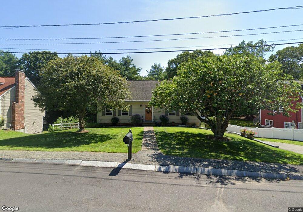 52 Sylvanus Wood Ln, Woburn, MA 01801 - photo 1