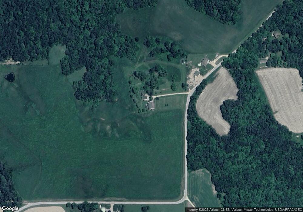 6276 Dogtail Rd, Potosi, WI 53820 - photo 1