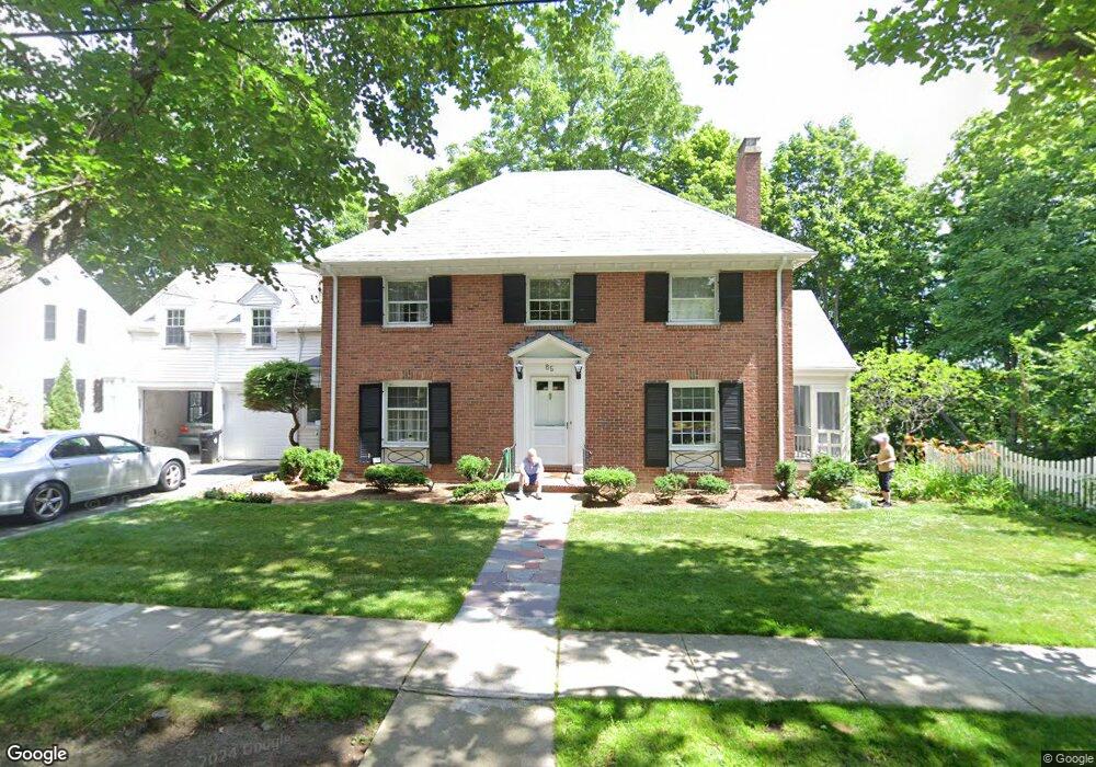 85 Alberta Rd, Chestnut Hill, MA 02467 - photo 1