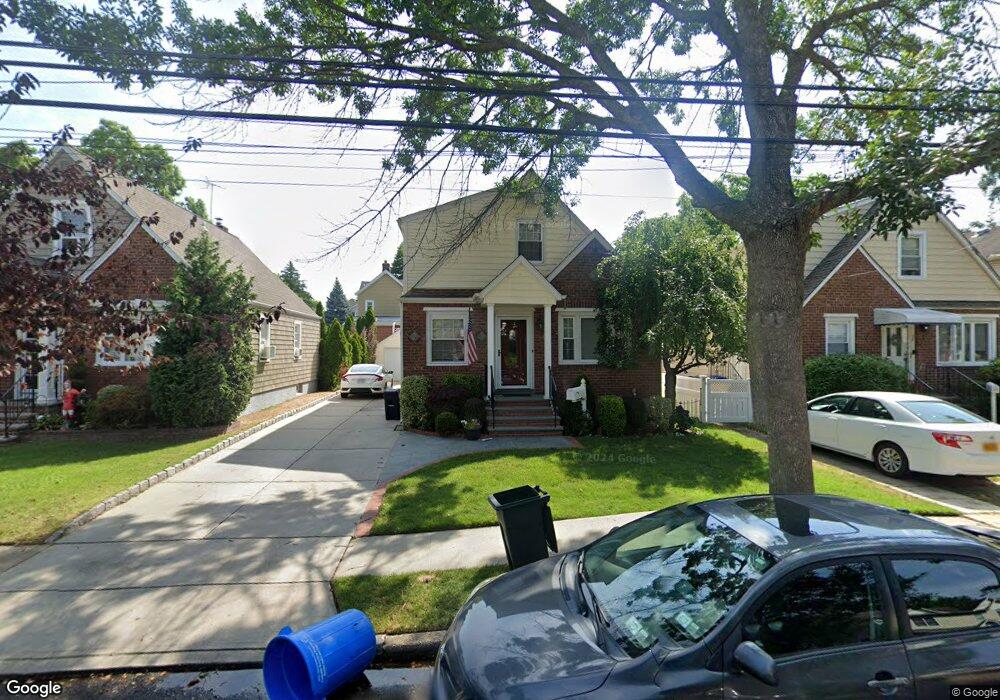 25 Primrose Ave, Floral Park, NY 11001 - photo 1