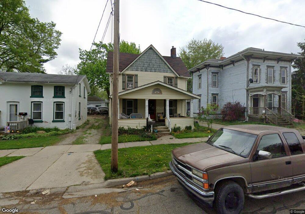 224 Comstock St, Adrian, MI 49221 - photo 1