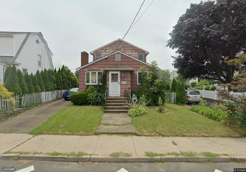 411 Lighthouse Rd, New Haven, CT 06512 - photo 1