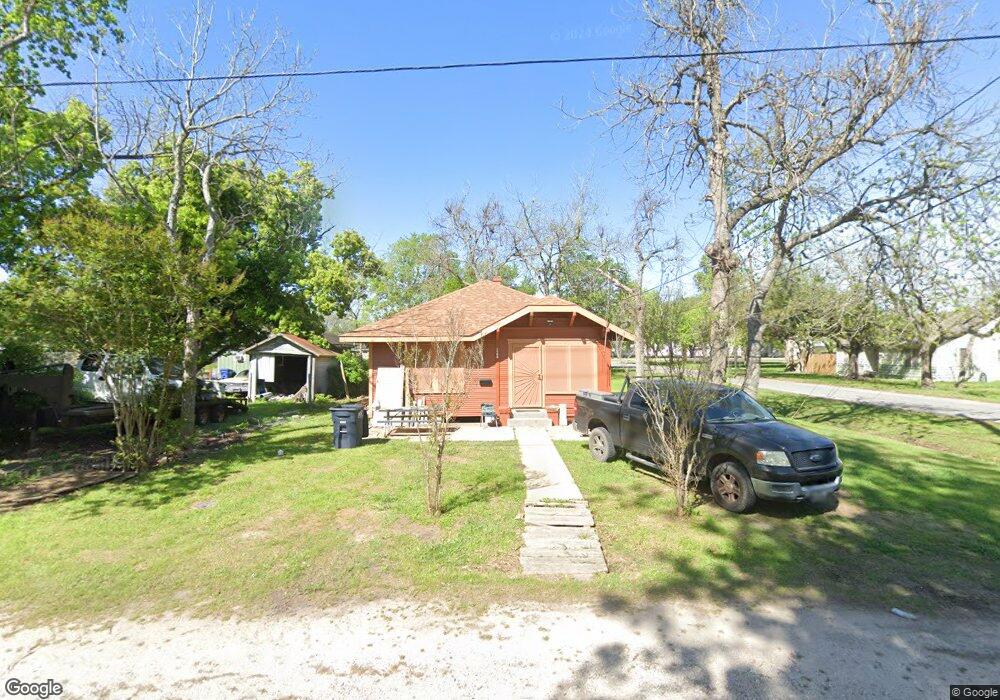 1700 Avenue E, Bay City, TX 77414 - photo 1