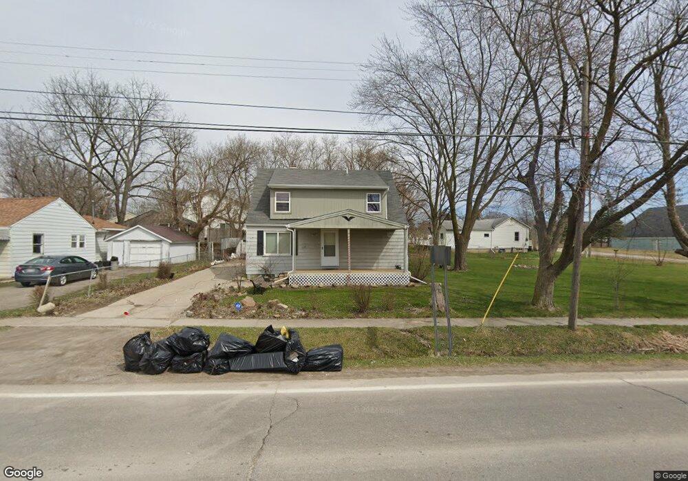 2047 S Graham Rd, Flint, MI 48532 - photo 1