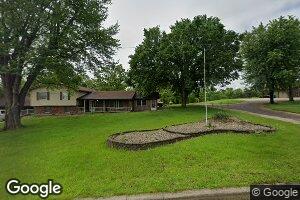 498 E Bittersweet Dr, Gerald, MO 63037