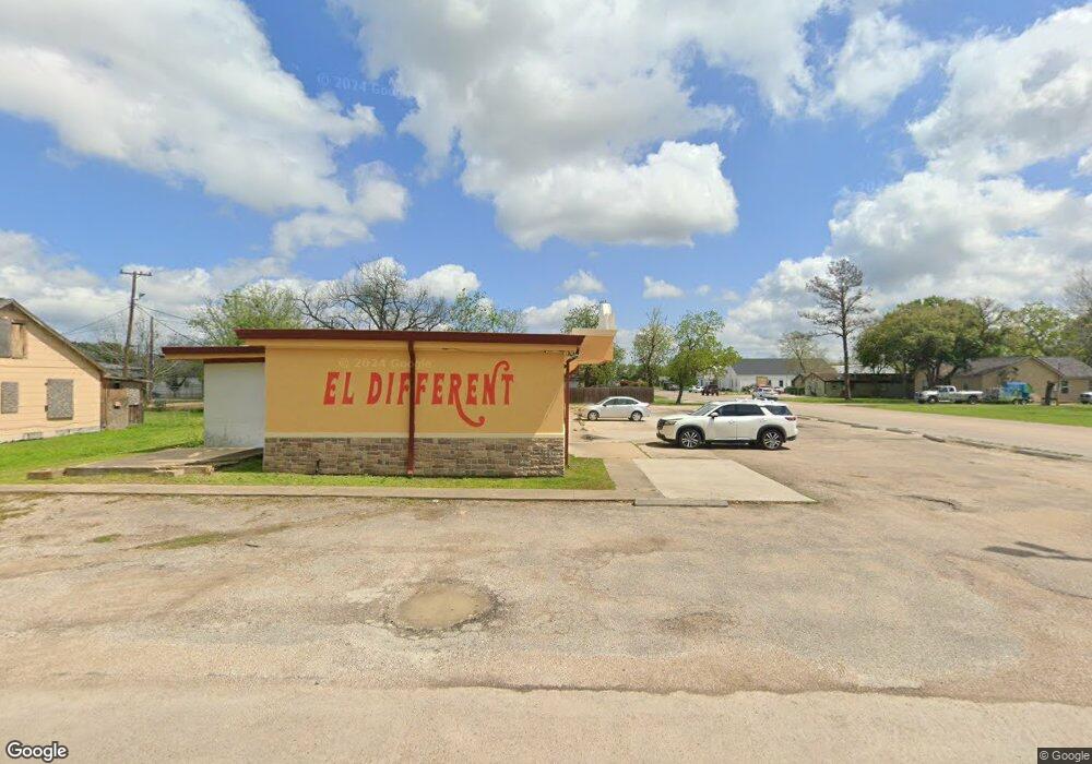 2901 6th St, Bay City, TX 77414 - photo 1