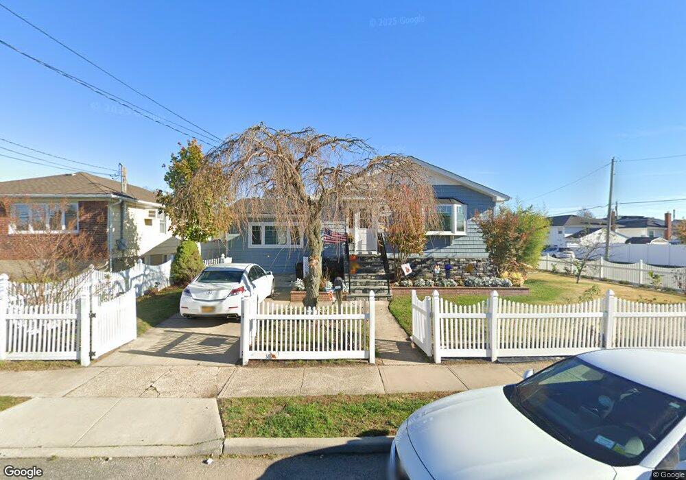 3305 Elliott Blvd, Oceanside, NY 11572 - photo 1