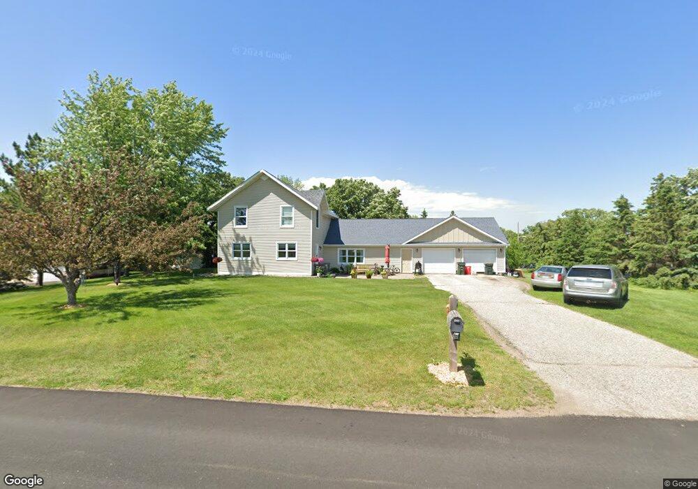 904 11th Ave W, Alexandria, MN 56308 - photo 1