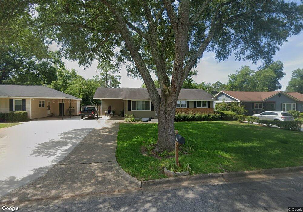 1510 Edgerly Ave, Albany, GA 31707 - photo 1