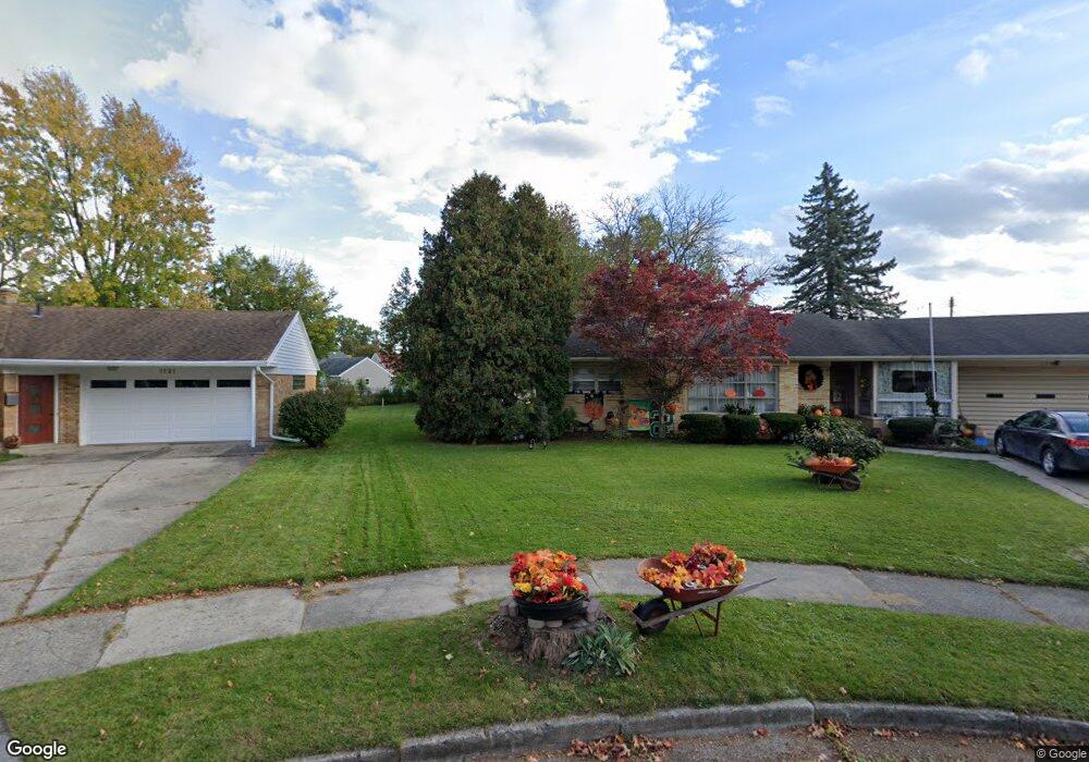 1725 Dover Place, Lansing, MI 48910 - photo 1