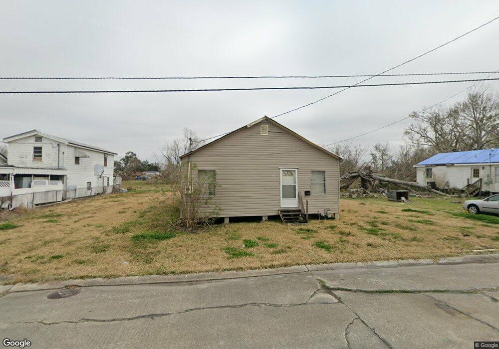 318 Cenac St, Houma, LA 70364 - photo 1