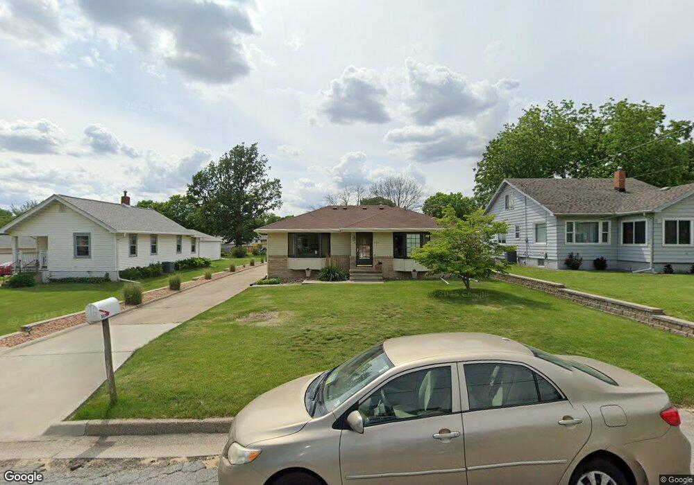 3934 E 27th St, Des Moines, IA 50317 - photo 1