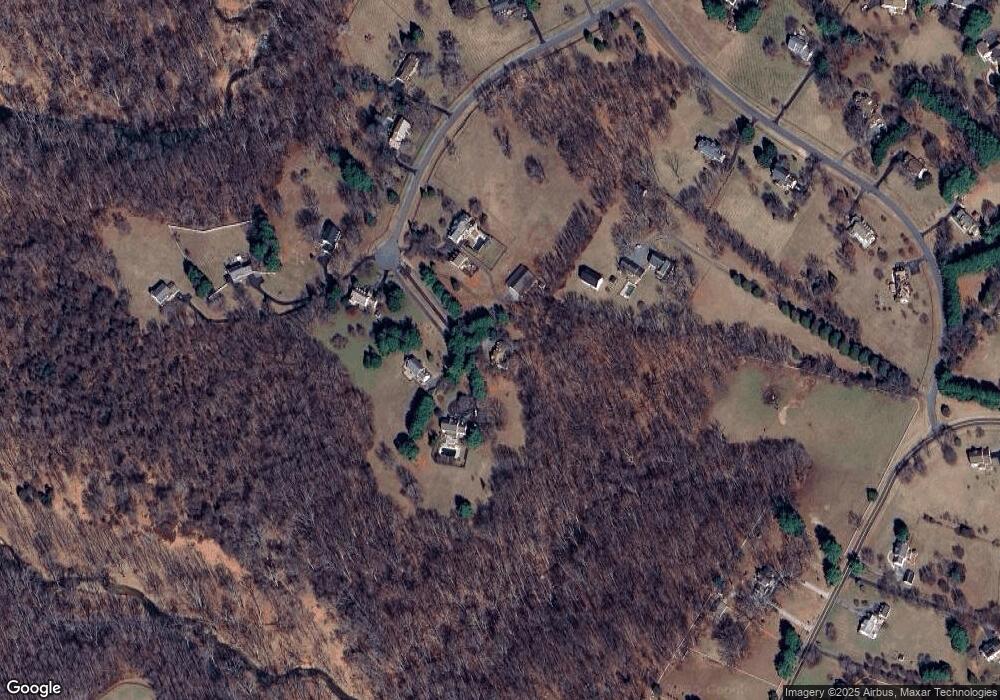 22214 Creekview Dr, Gaithersburg, MD 20882 - photo 1