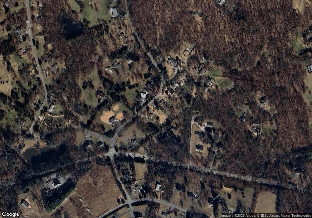 725 Tilman Rd, Charlottesville, VA 22901 - photo 1