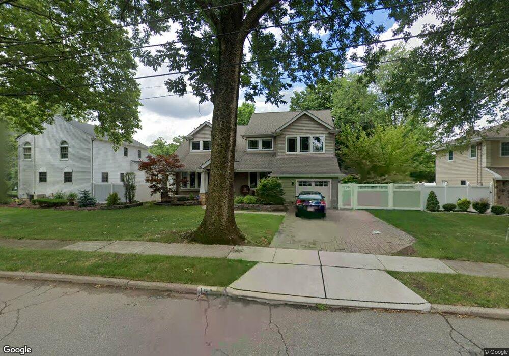 151 Ivanhoe Dr, Paramus, NJ 07652 - photo 1