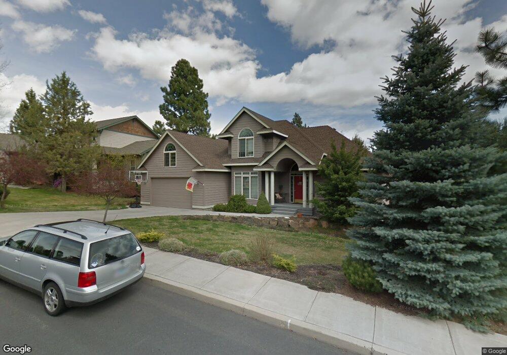 526 NW Greyhawk Ave, Bend, OR 97701 - photo 1