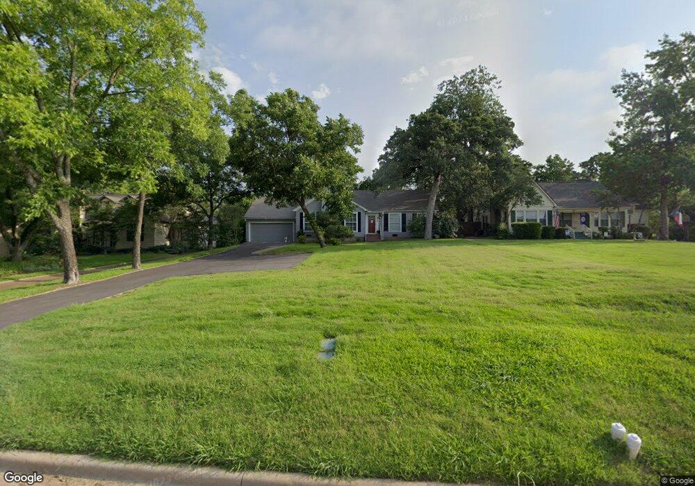 1617 W Crawford St, Denison, TX 75020 - photo 1