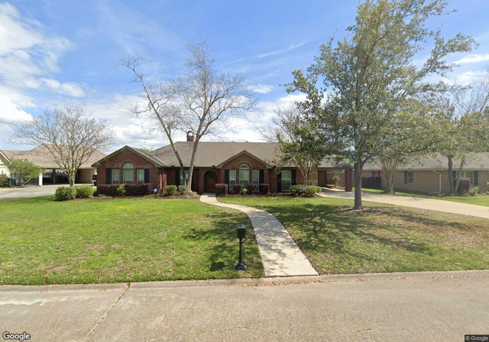 2005 Charvais Dr, Lake Charles, LA 70601 - photo 1