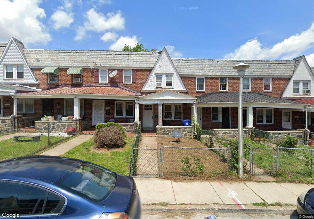 3912 Woodridge Rd, Baltimore, MD 21229 - photo 1