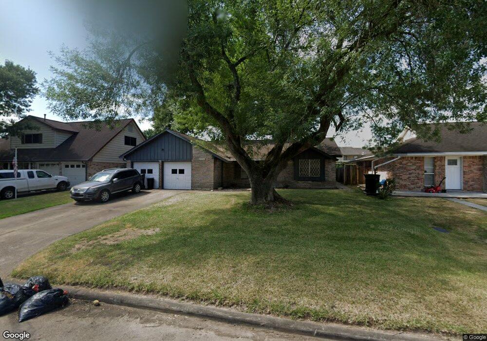10914 Overlea Dr, Houston, TX 77089 - photo 1