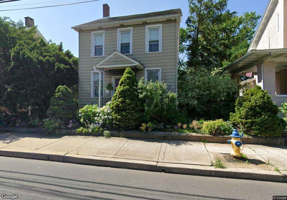 320 E Broad St, Quakertown, PA 18951 - photo 1