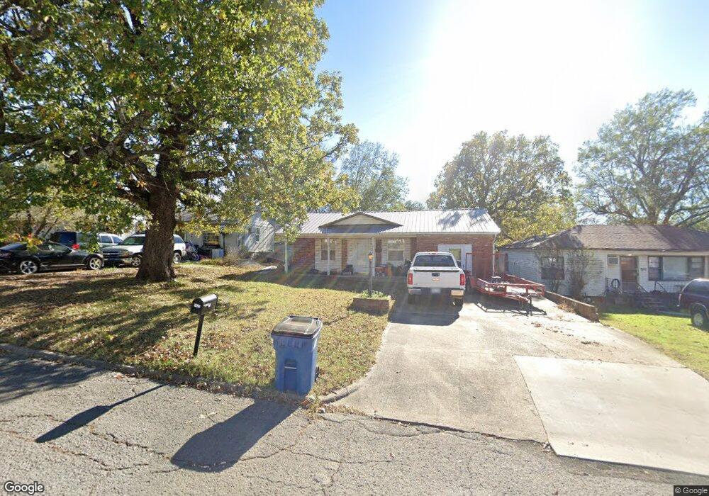 1422 E Osage Ave, McAlester, OK 74501 - photo 1