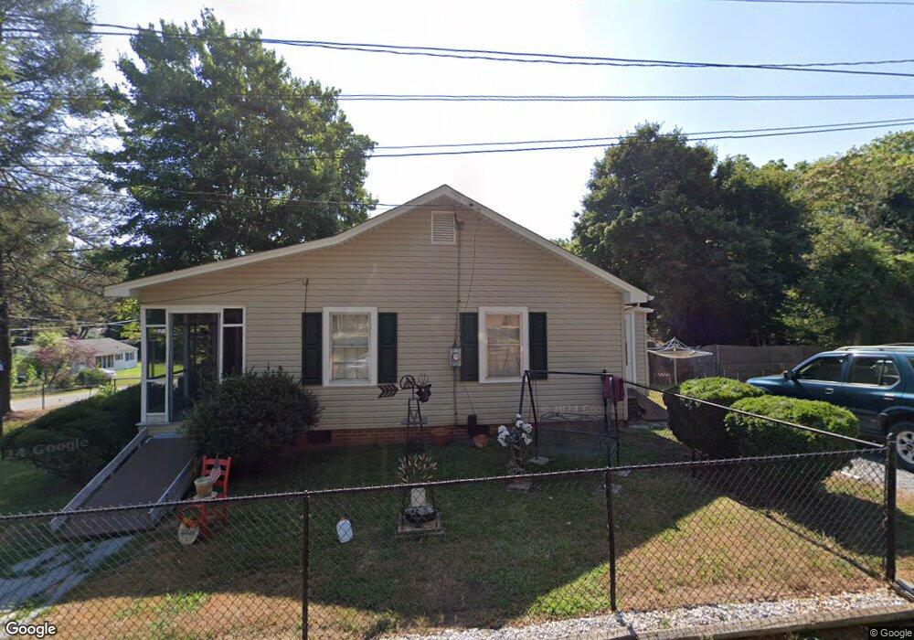 210 Sunrise Ave, Asheboro, NC 27203 - photo 1