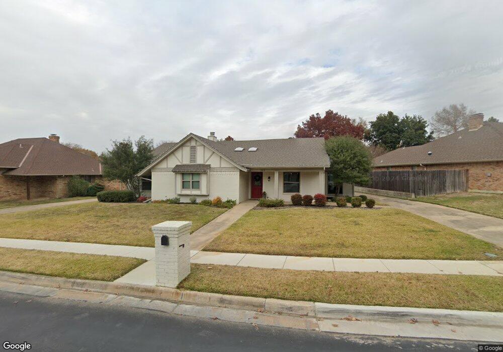 309 Eagle Dr, Bedford, TX 76021 - photo 1