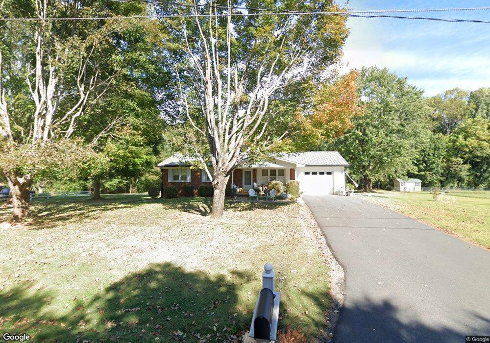 128 Loraindale Dr, Statesville, NC 28625 - photo 1