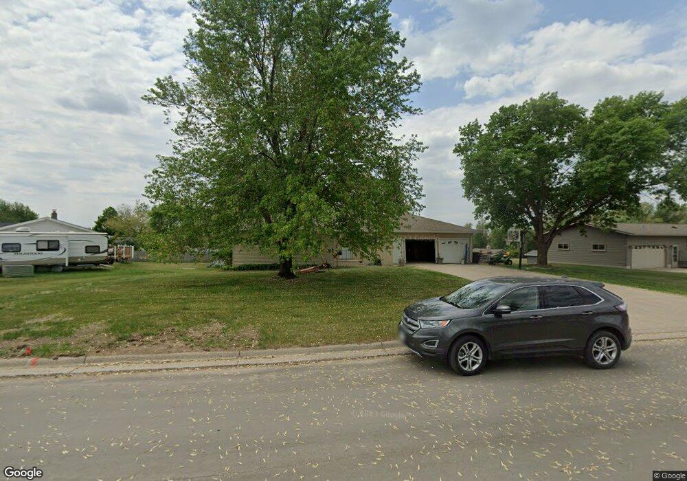 725 Hickman Dr, Sauk Centre, MN 56378 - photo 1