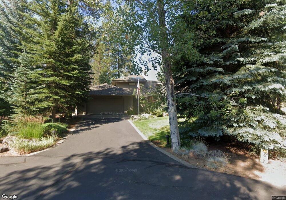 57719 Tan Oak Ln, Bend, OR 97707 - photo 1