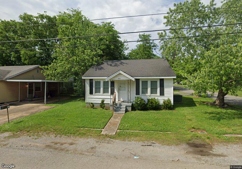 203 Kingwood Ave, Shelbyville, TN 37160 - photo 1