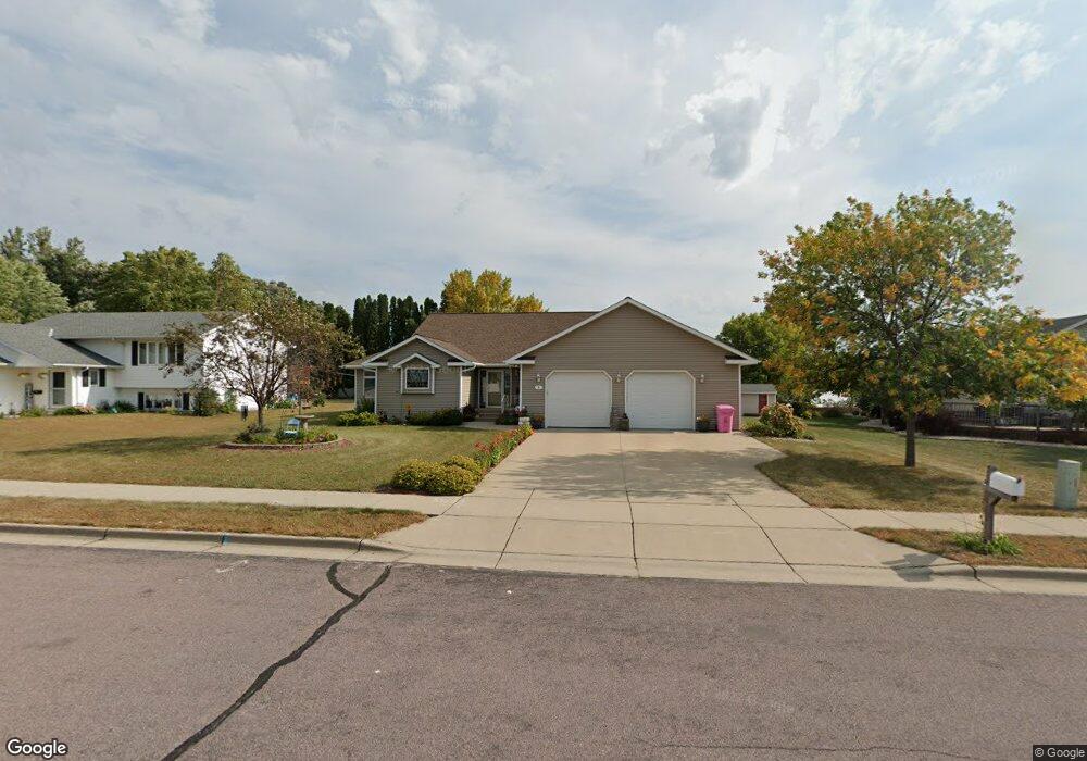 6 Cedar Dr, New Ulm, MN 56073 - photo 1