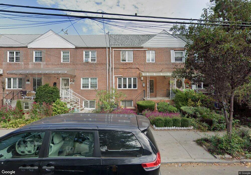 16431 75th Ave, Fresh Meadows, NY 11366 - photo 1