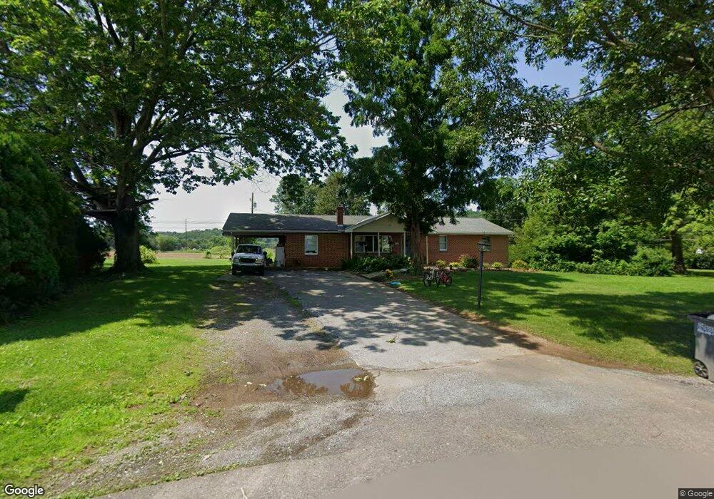 4454 S Sunset Dr, Coopersburg, PA 18036 - photo 1