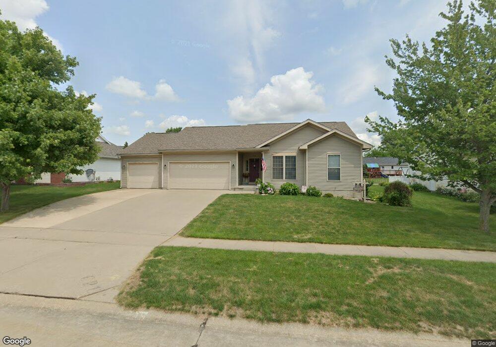 718 Boulder Dr, Center Point, IA 52213 - photo 1
