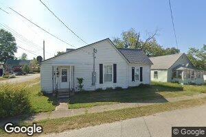 408 S Adams St, Oblong, IL 62449