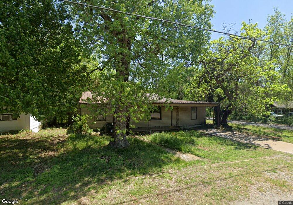 1002 N 4th St, Duncan, OK 73533 - photo 1