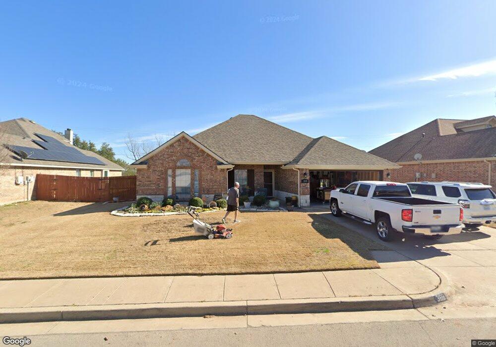 388 Lockwood Ln, Weatherford, TX 76087 - photo 1
