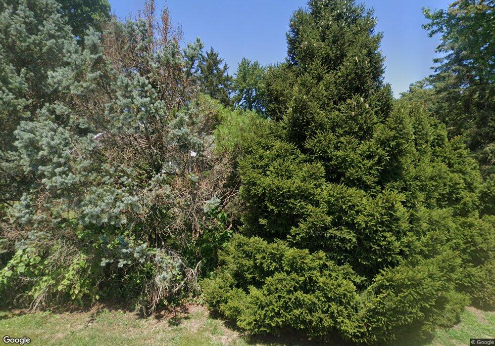 14 Edwards Ln, Glen Cove, NY 11542 - photo 1