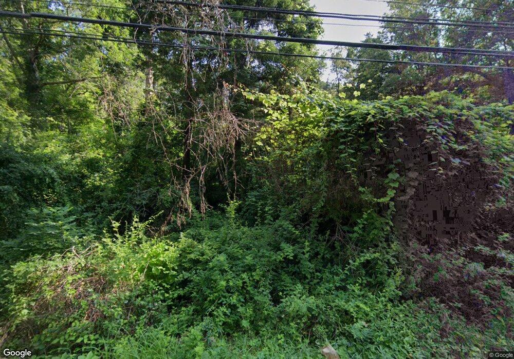 372 Georgetown Rd, Weston, CT 06883 - photo 1