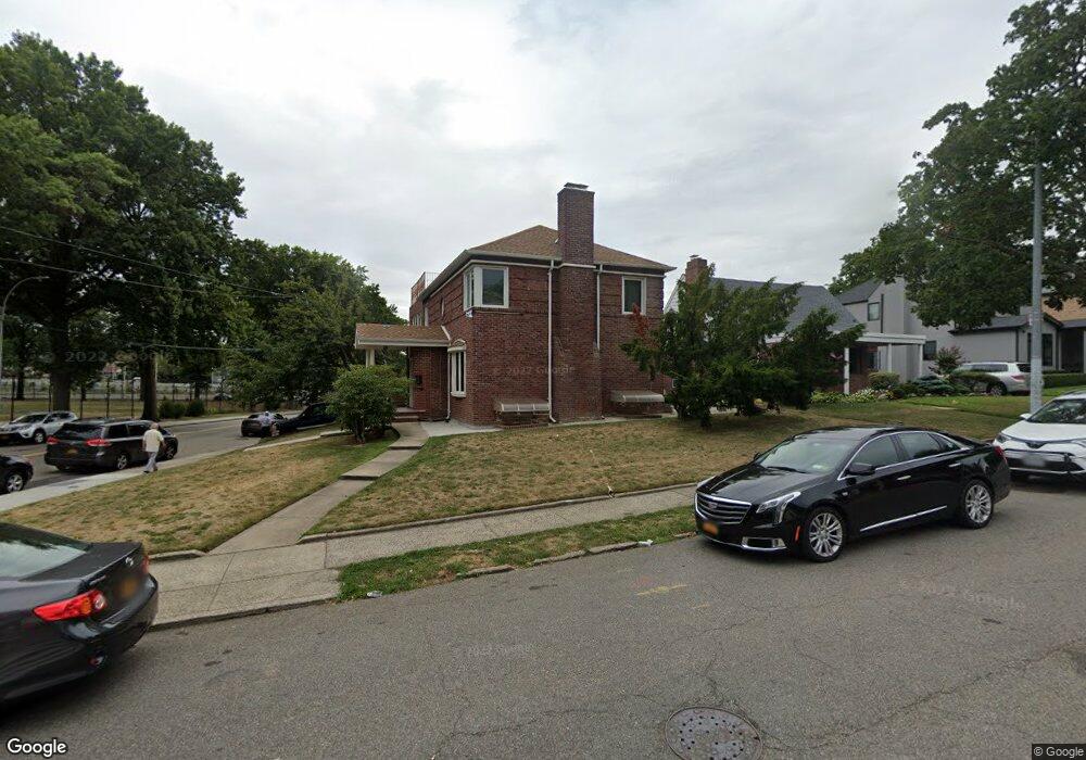 13862 78th Rd, Flushing, NY 11367 - photo 1